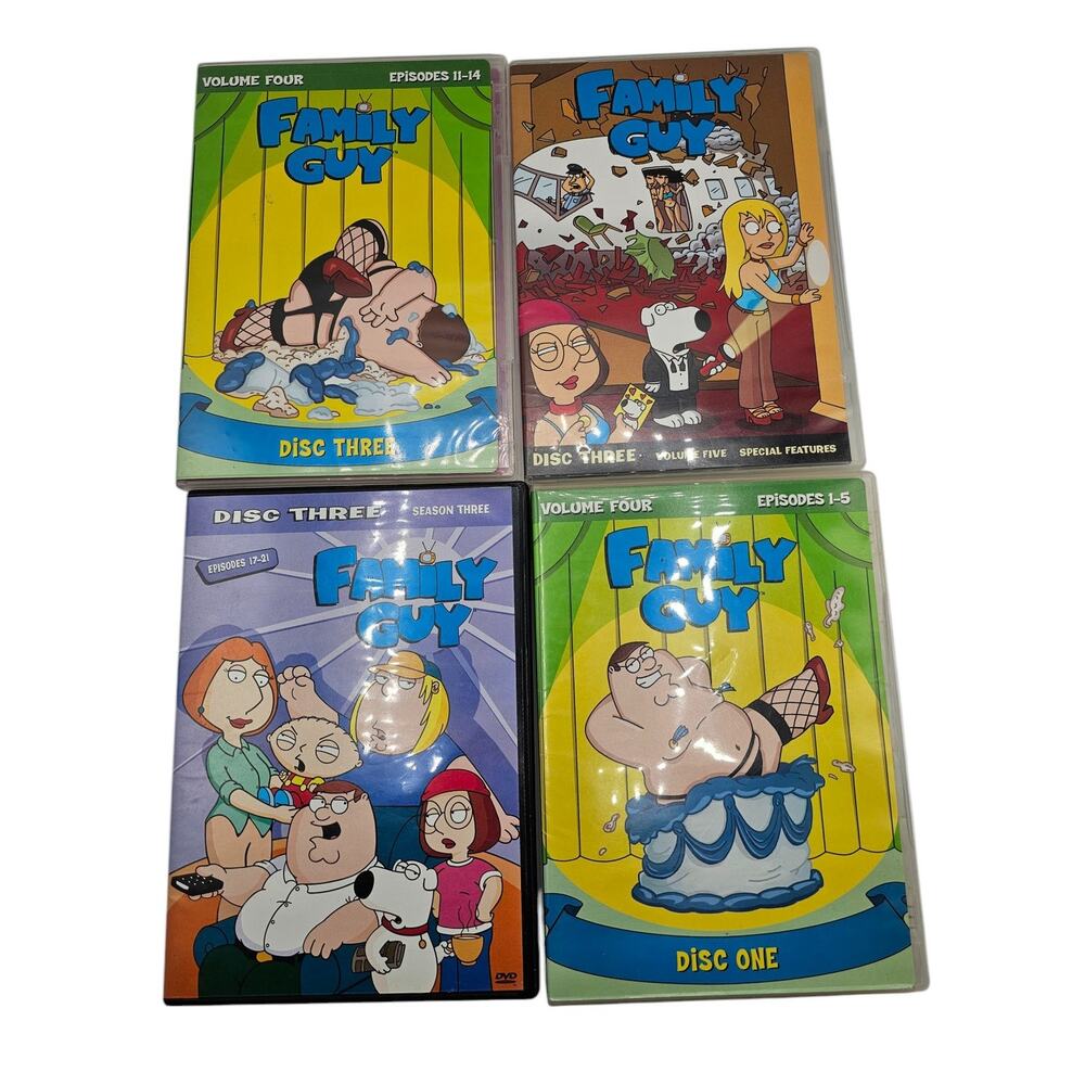 Large lot of Family Guy DVDs 4 Cases